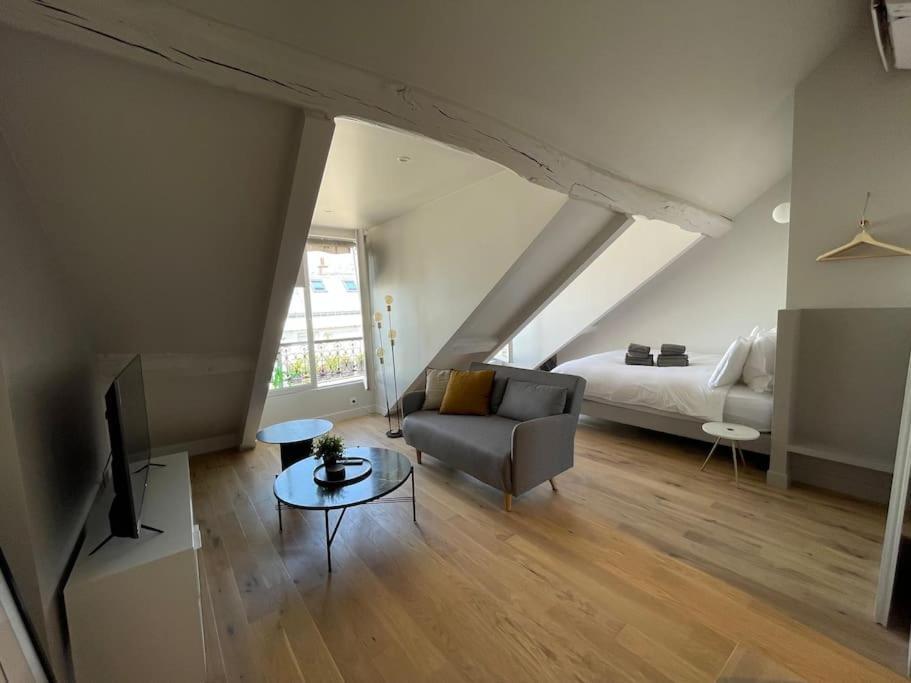 Magnifique - Louvre Opera Apartment Paris