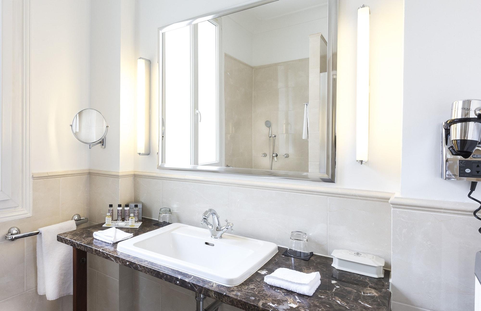 Claridge 4* Paris