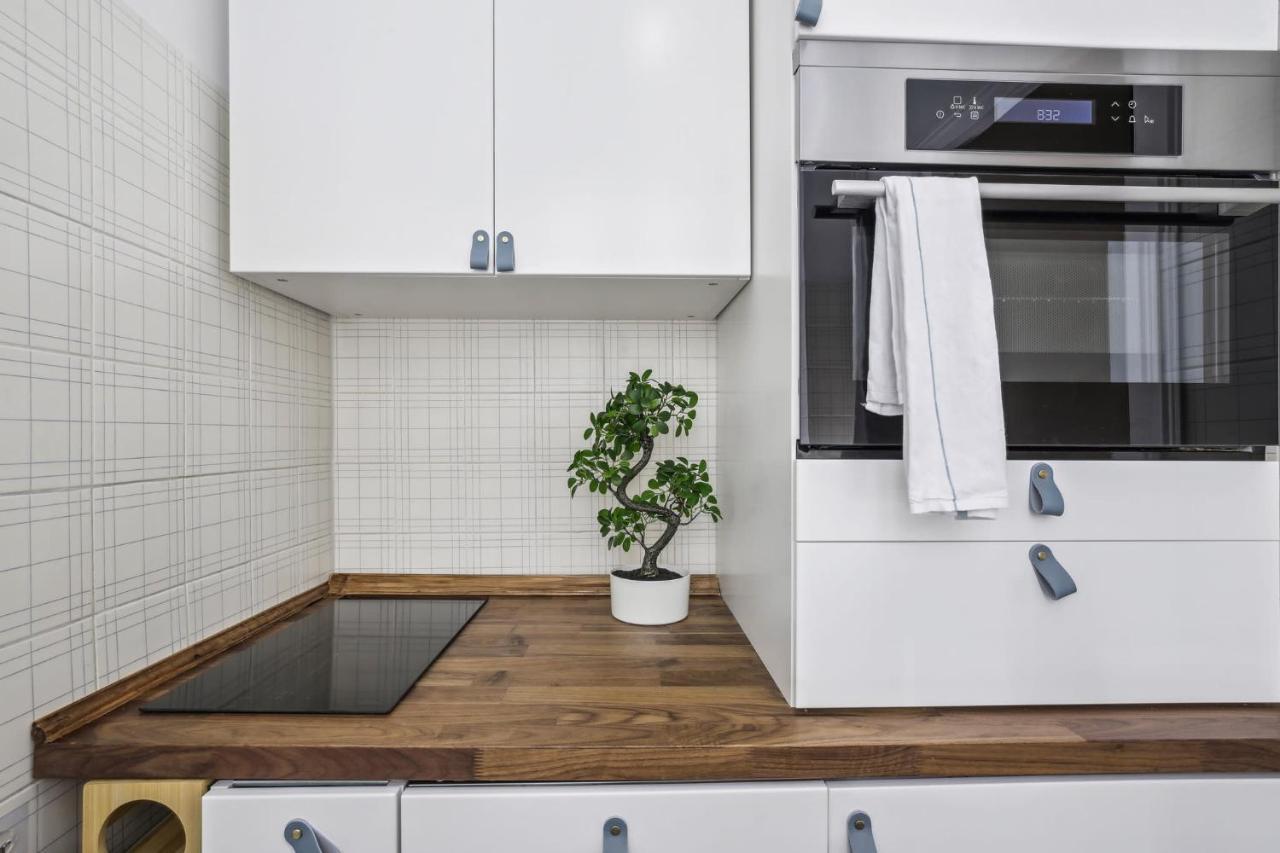 Trocadero & Eiffel Tower - Cityapartmentstay Apartment