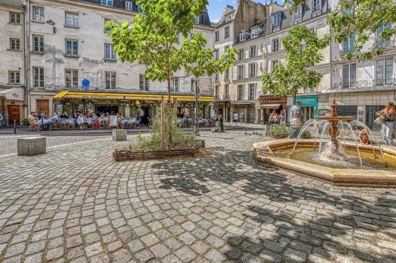 Latin Quarter - Studio