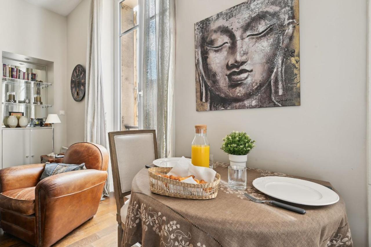 Apartment Champs-elysees & Arc De Triomphe - Paris