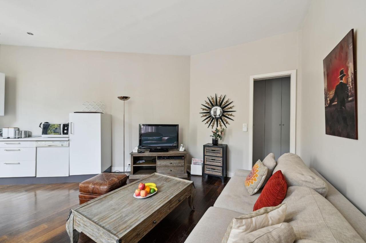 Champs-elysees & Arc De Triomphe - Apartment