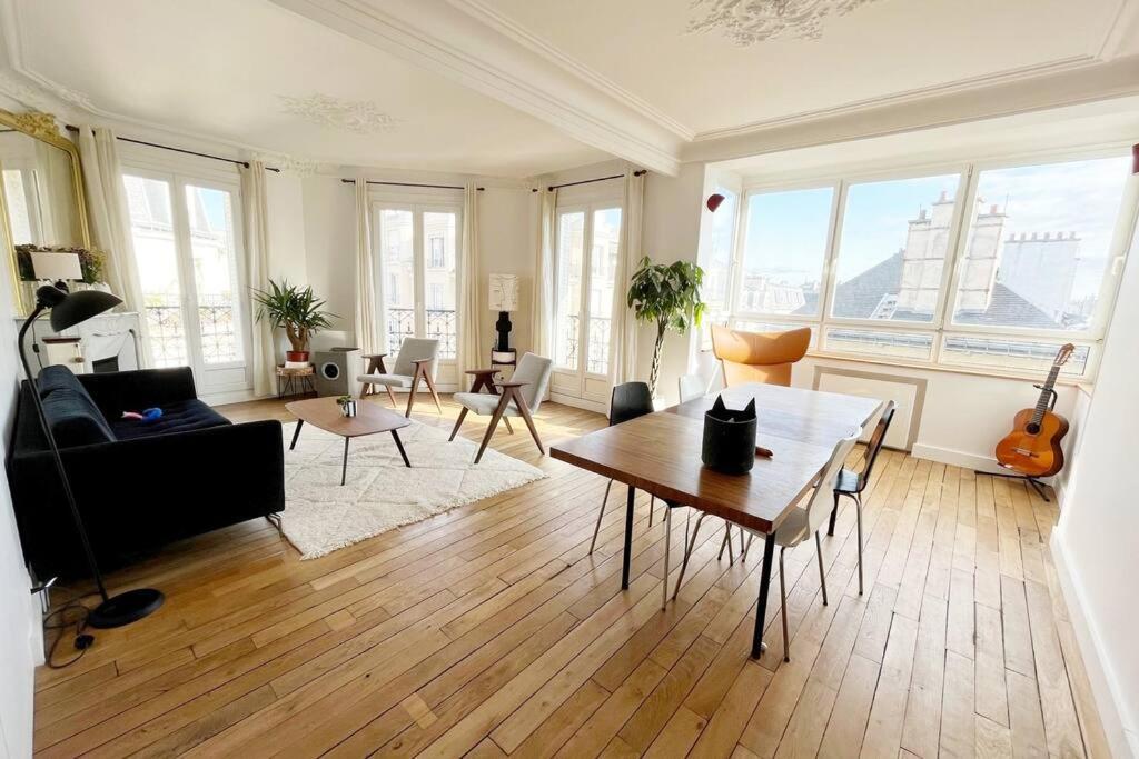 Appartement Au Pied De Montmartre / Jules Joffrin *