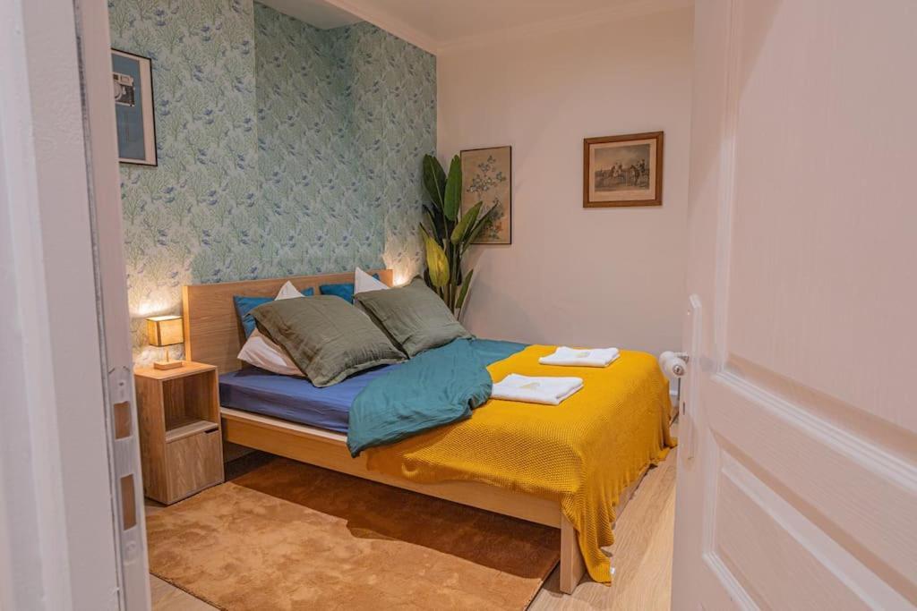 Unique Montmartresacre-coeur Parking Apartment Paris