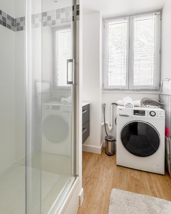 1 Bedroomed Repos Apartment *