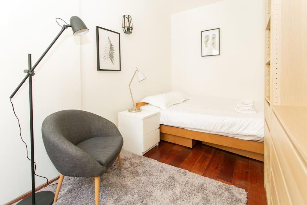 Trois Pieces Au Coeur De Montmartre Apartment
