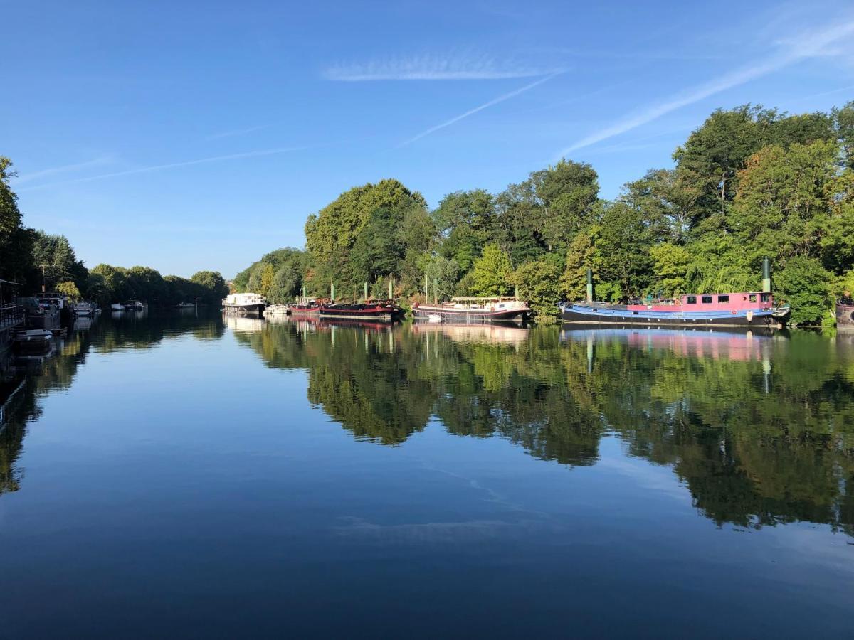 Appartement Sur Péniche à Bagatelle *