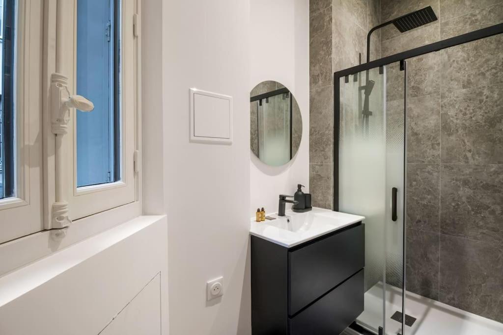 B.appart 6pers#2bedrooms#victorhugo#arcdetriomphe Appartement *