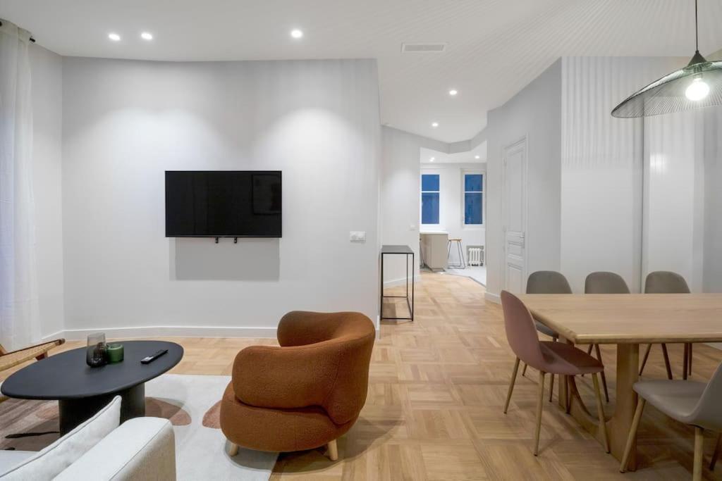 Appartement B.appart 6pers#2bedrooms#victorhugo#arcdetriomphe *