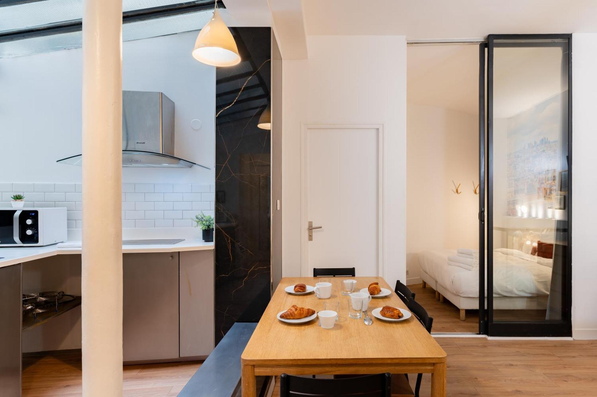 St Germain Sartre Chicsuites Paris