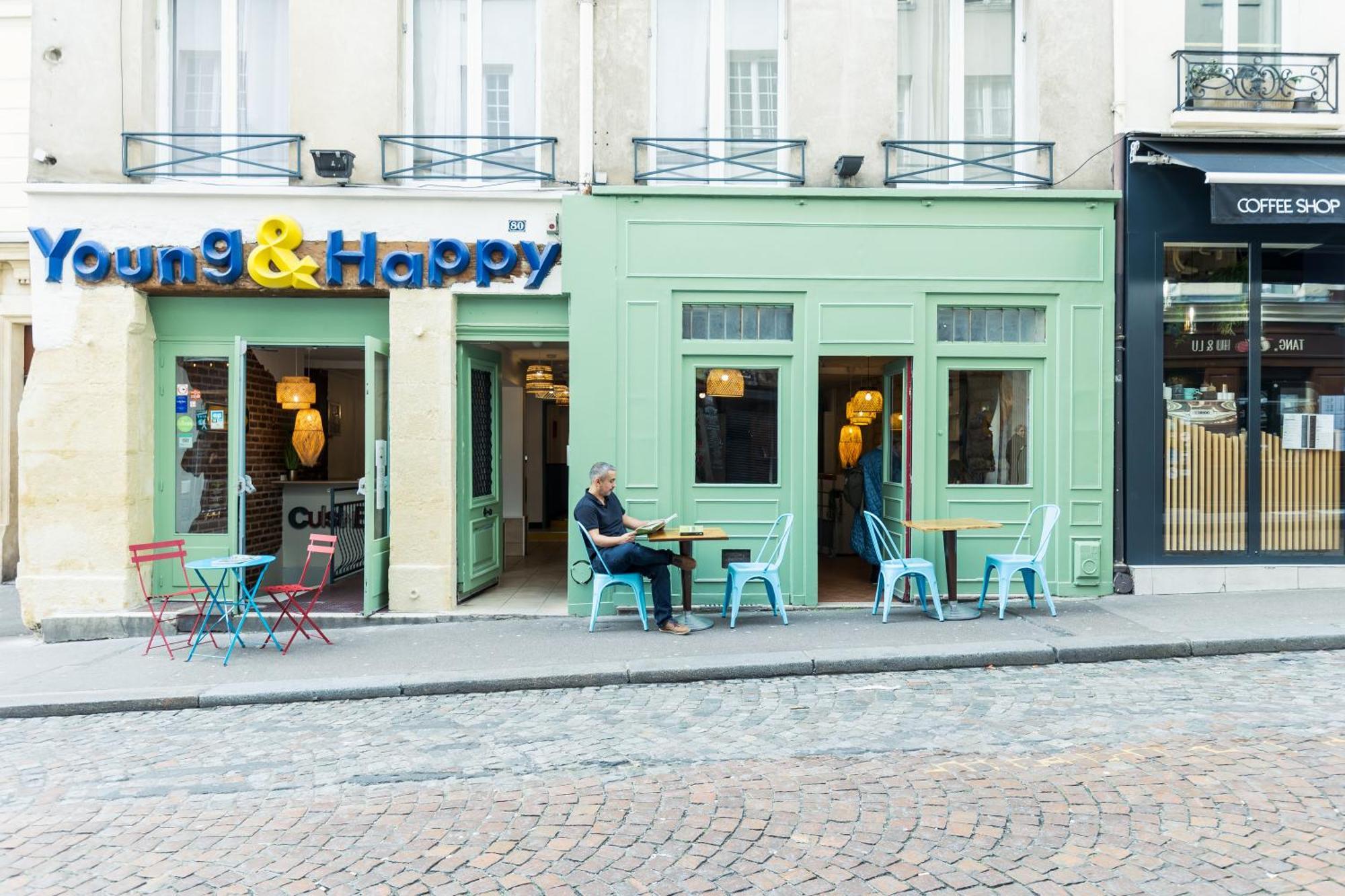 Young And Happy Latin Quarter By Hiphophostels Hostel *