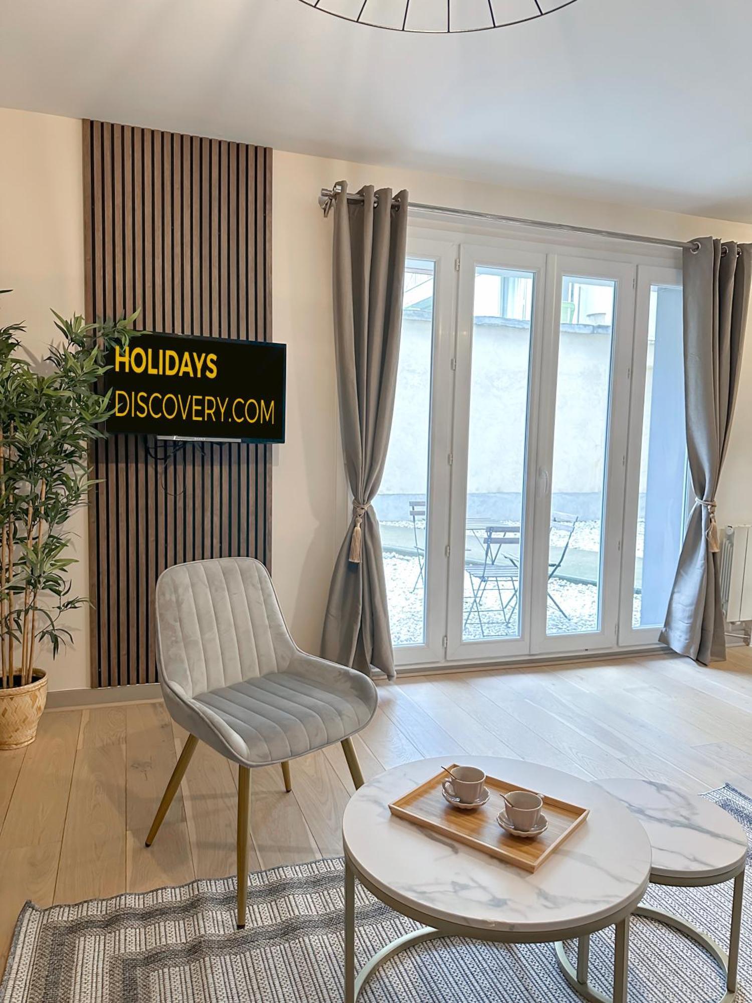 - Buttes Chaumont's Park -entire Flats Appartement *