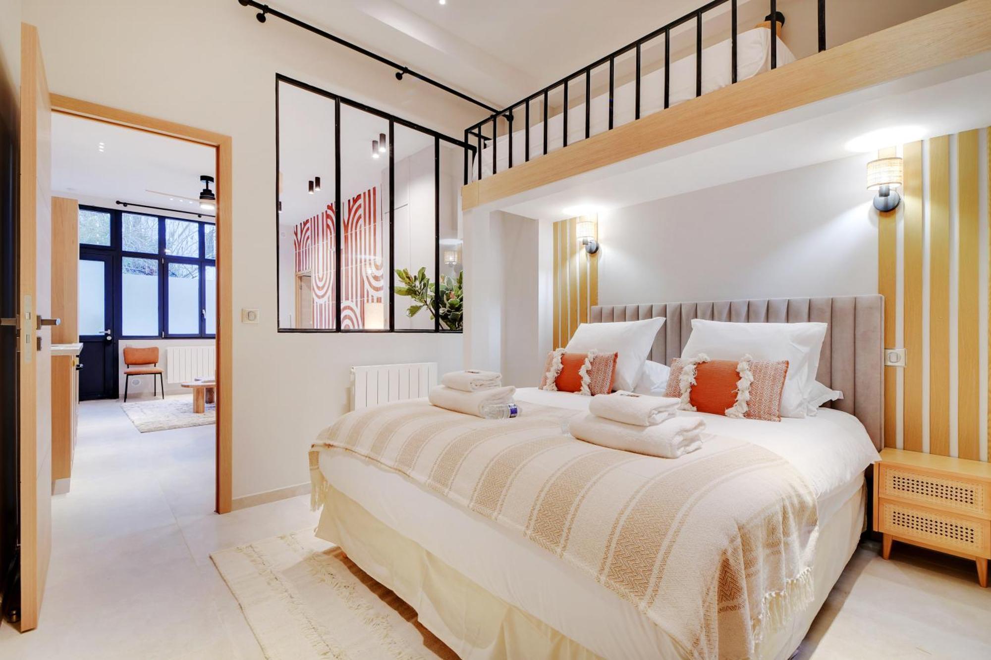 Superbe Appartement- 7p- Sacre Coeur Ramey I Paris