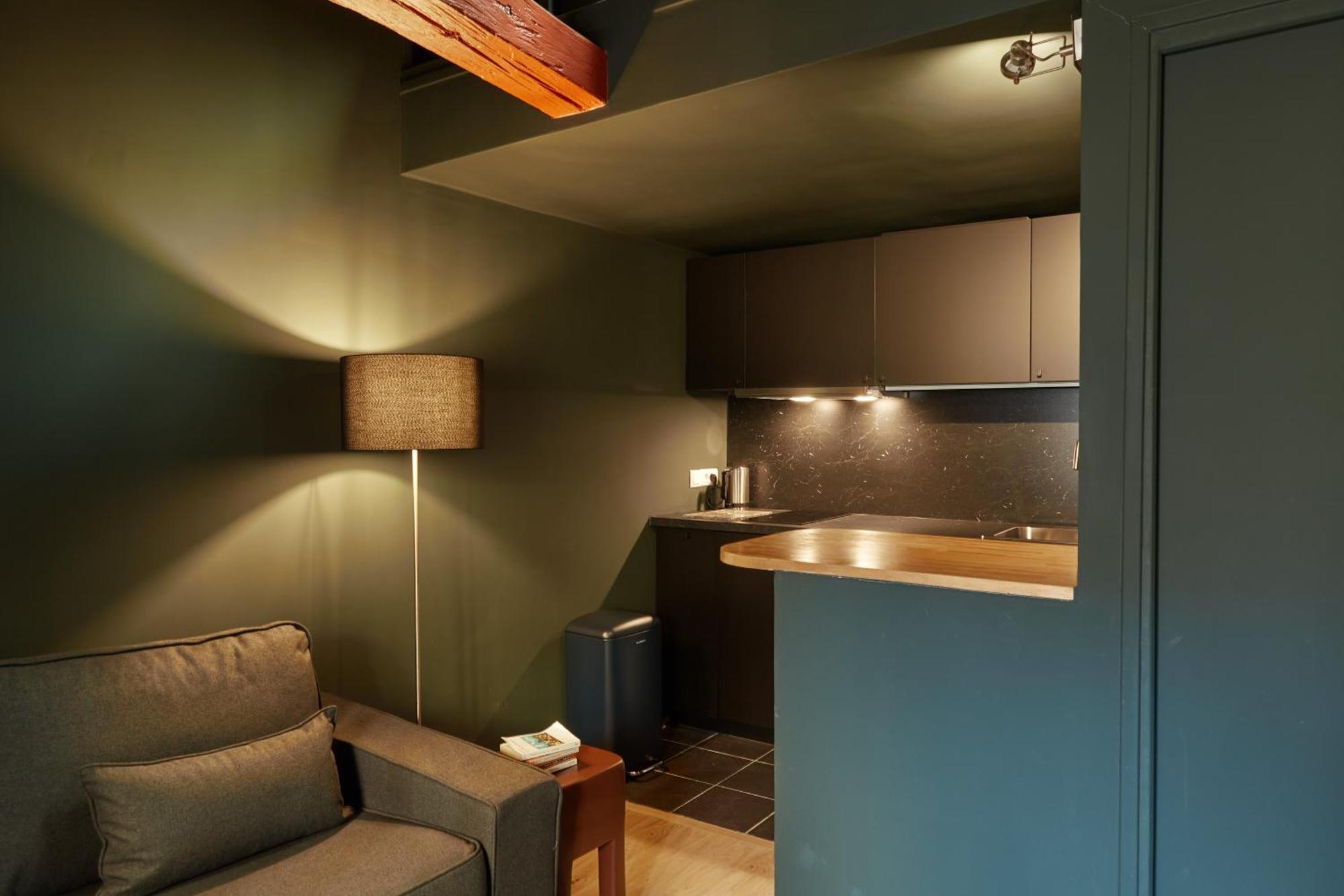 Palais Royal Apartment