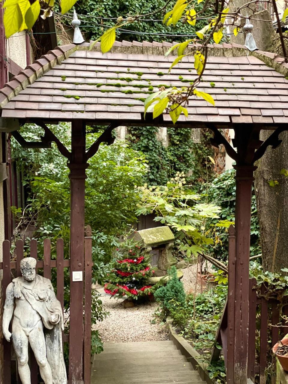 Apartment New : Atelier Artiste Montmartre Paris