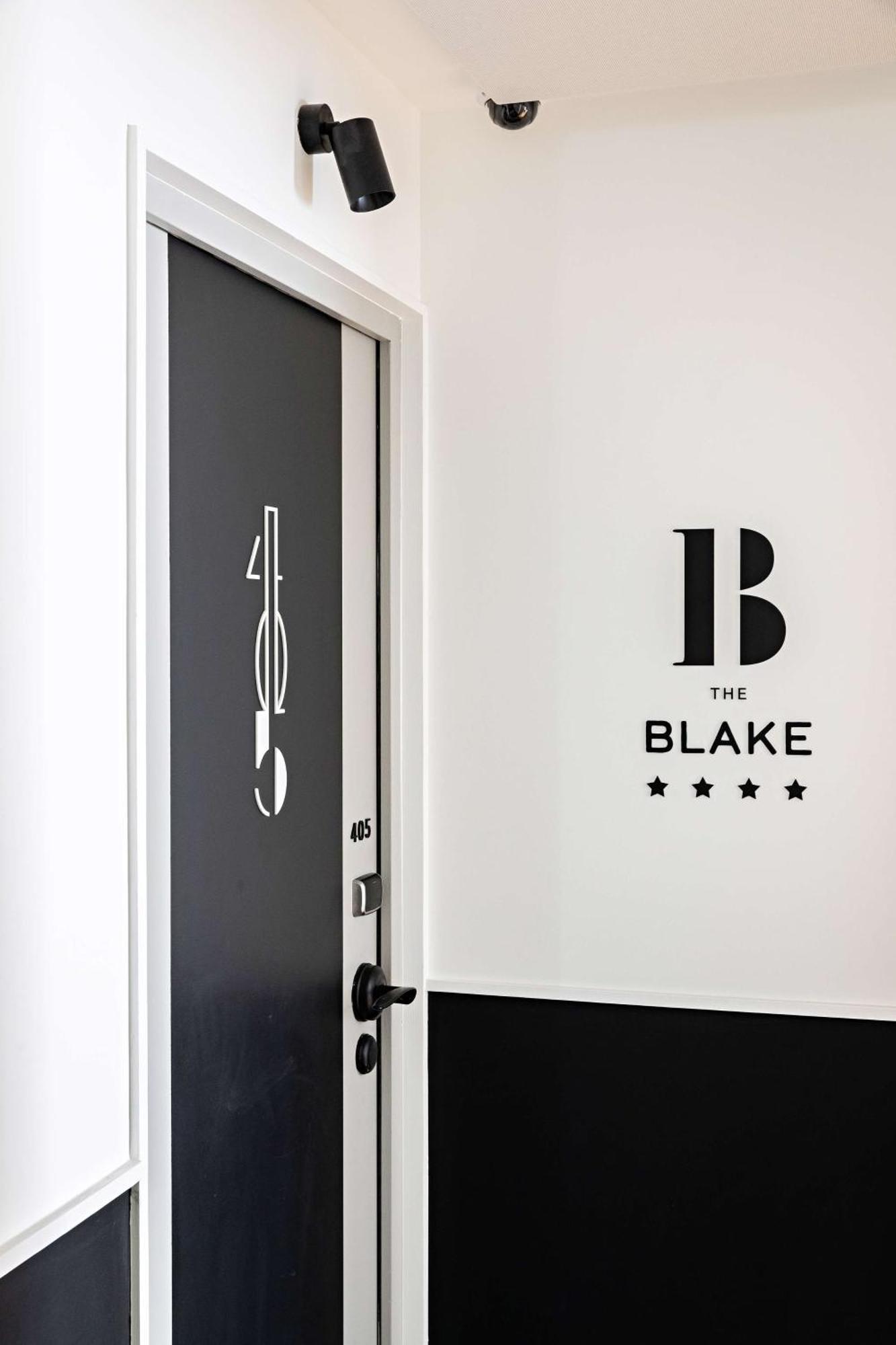 The Blake Gare Saint Lazare Hotel