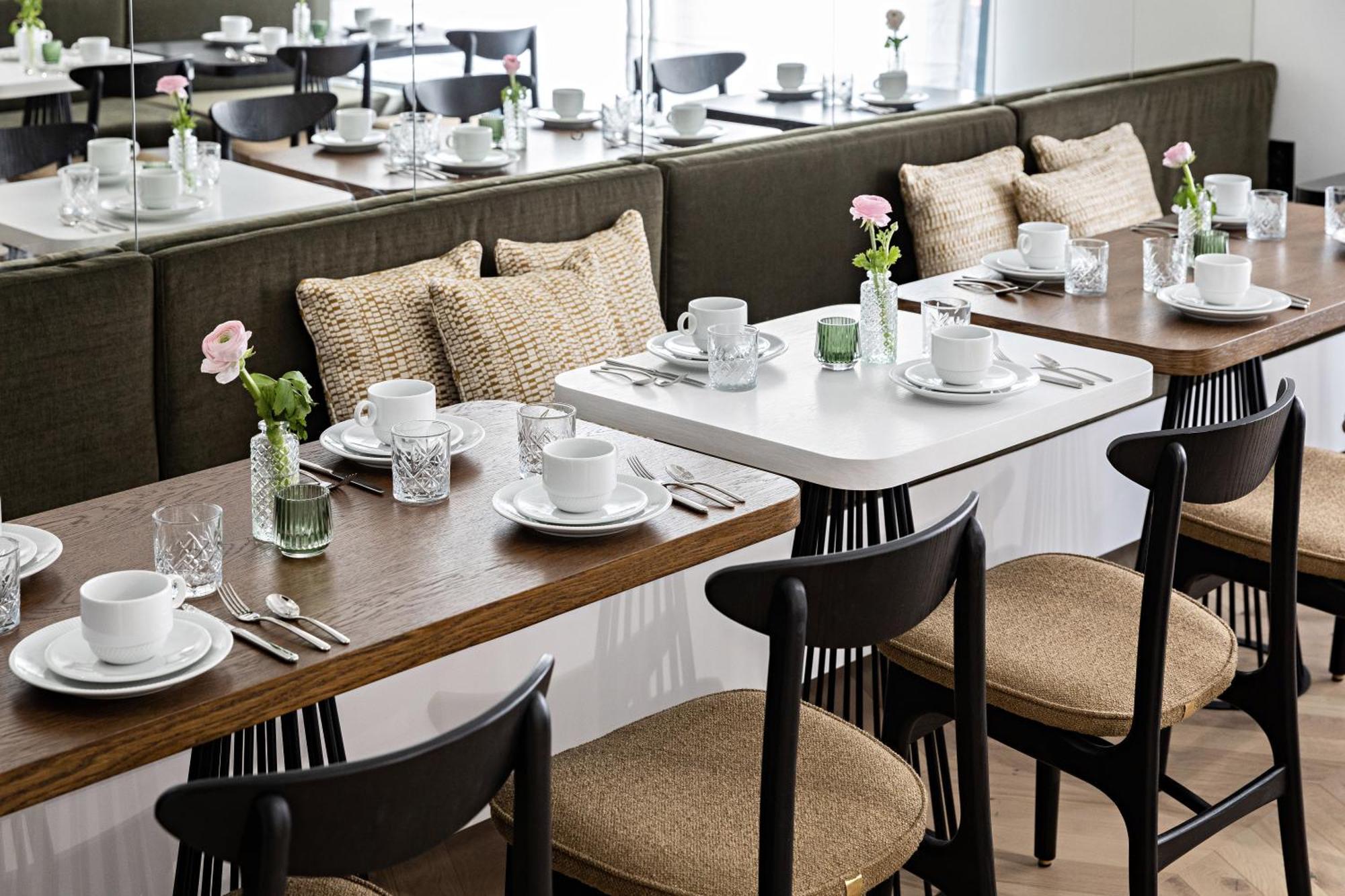 The Blake Gare Saint Lazare Hotel