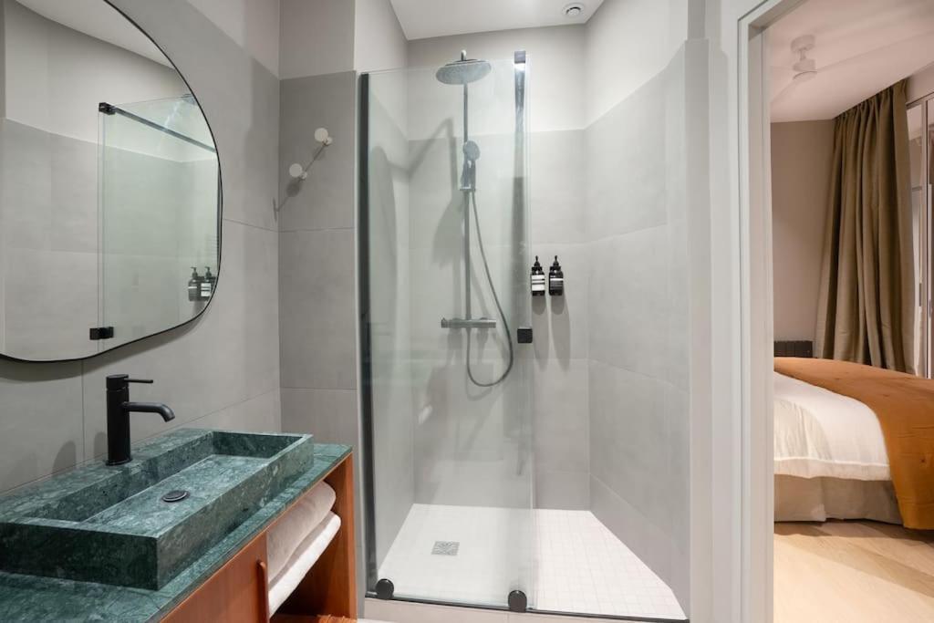 Marais - Magnificent 3br/bth Decorated With Taste