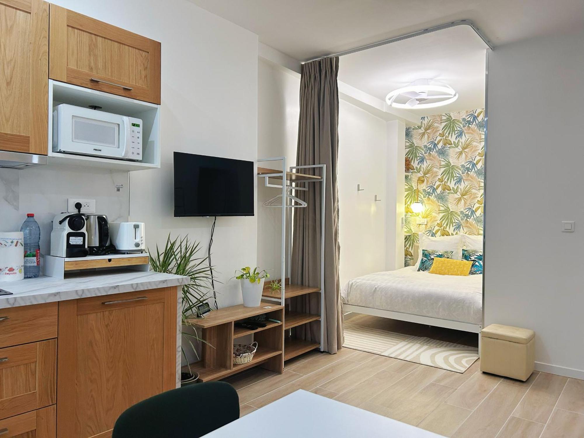 Cosy Louvre Homestay