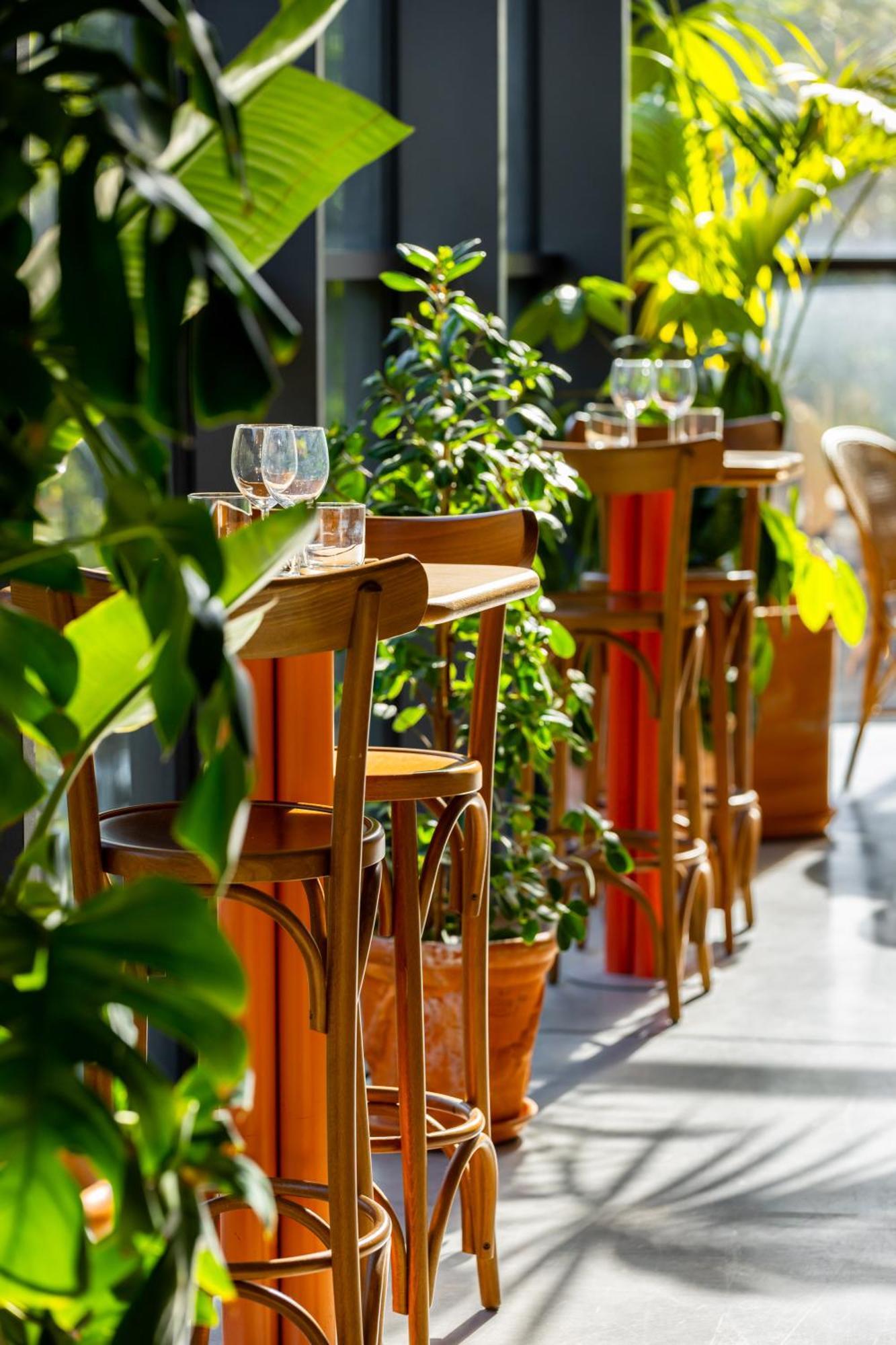 The People - Marais Hostel
