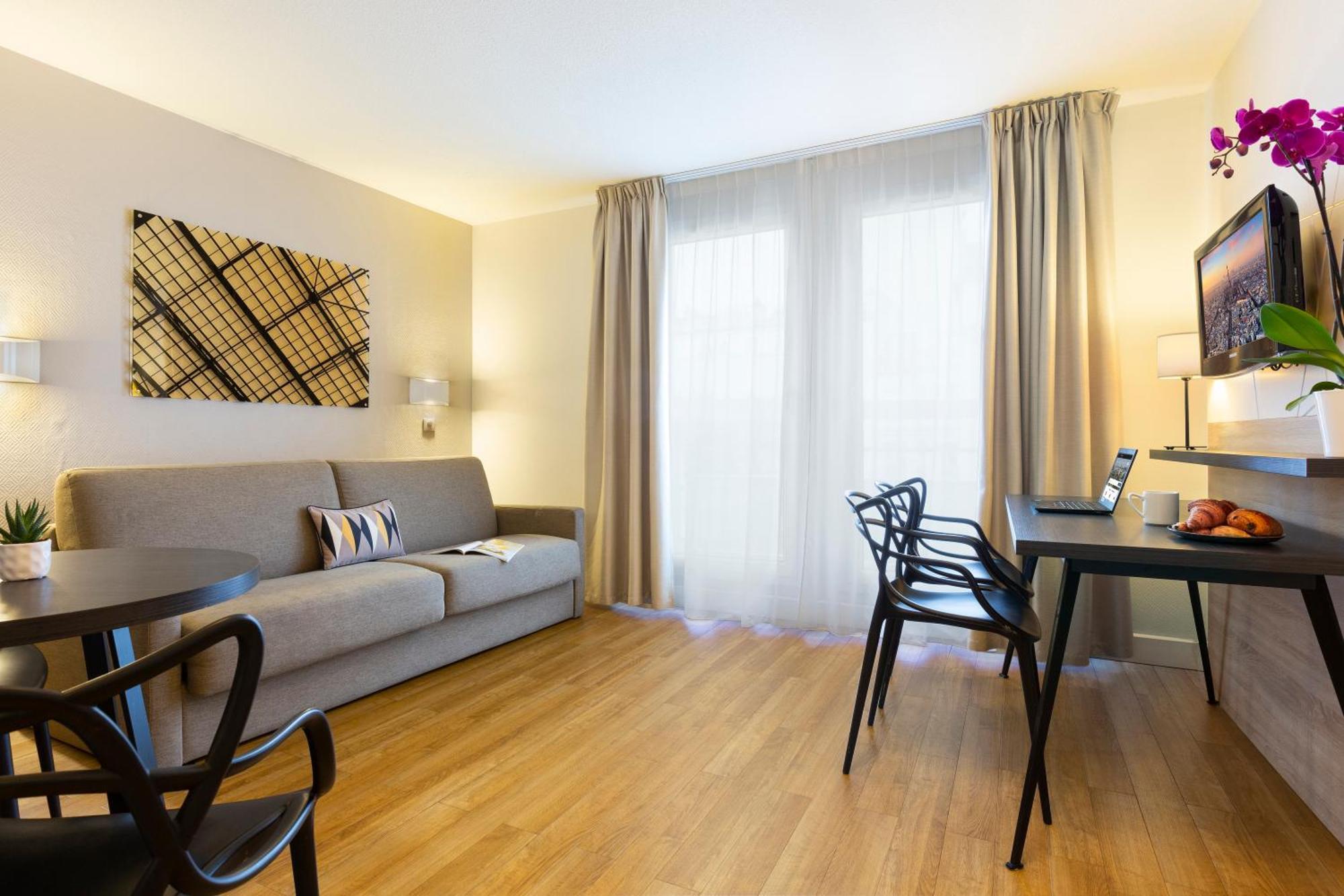 Citadines Tour Eiffel Aparthotel 4*