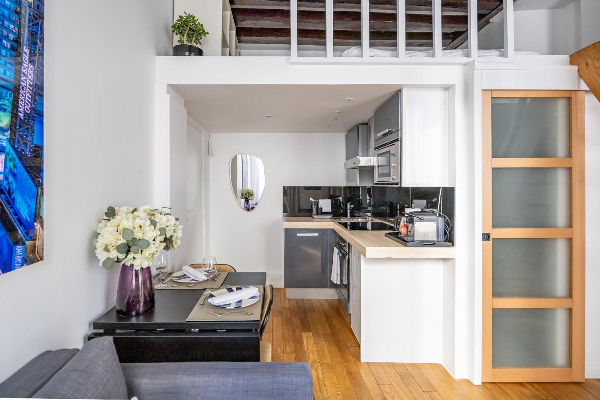 Apartment Charming Flat , Heart Of Paris