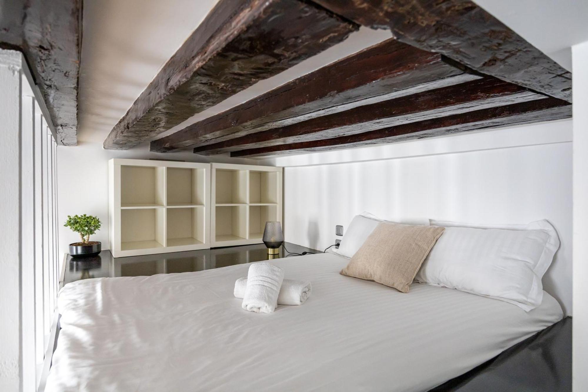 Charming Flat , Heart Of Apartment *
