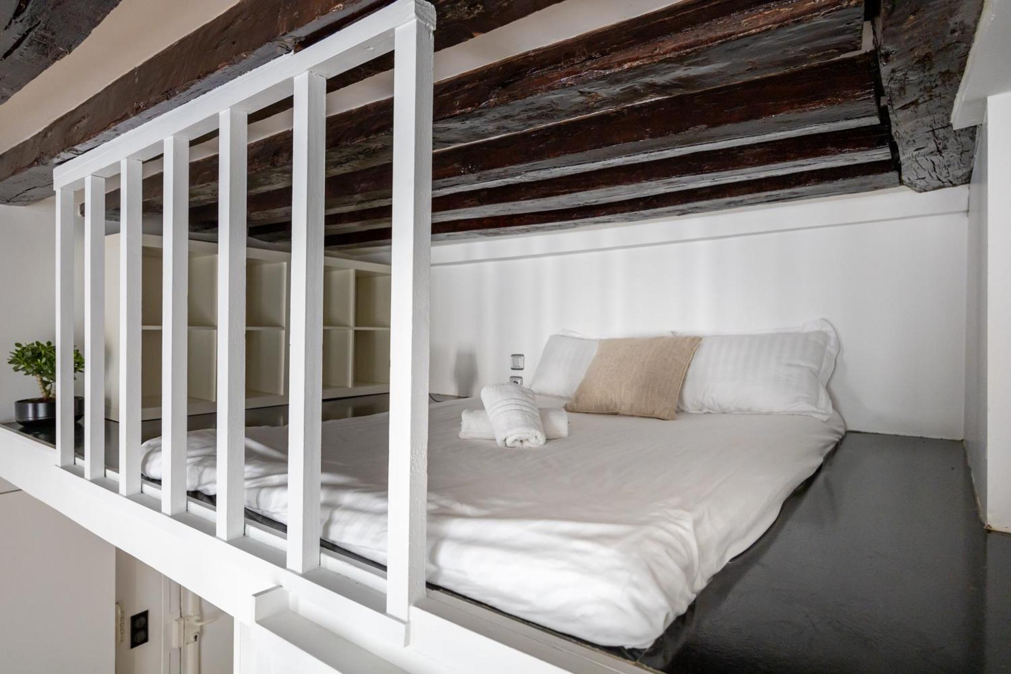 Charming Flat , Heart Of Apartment *