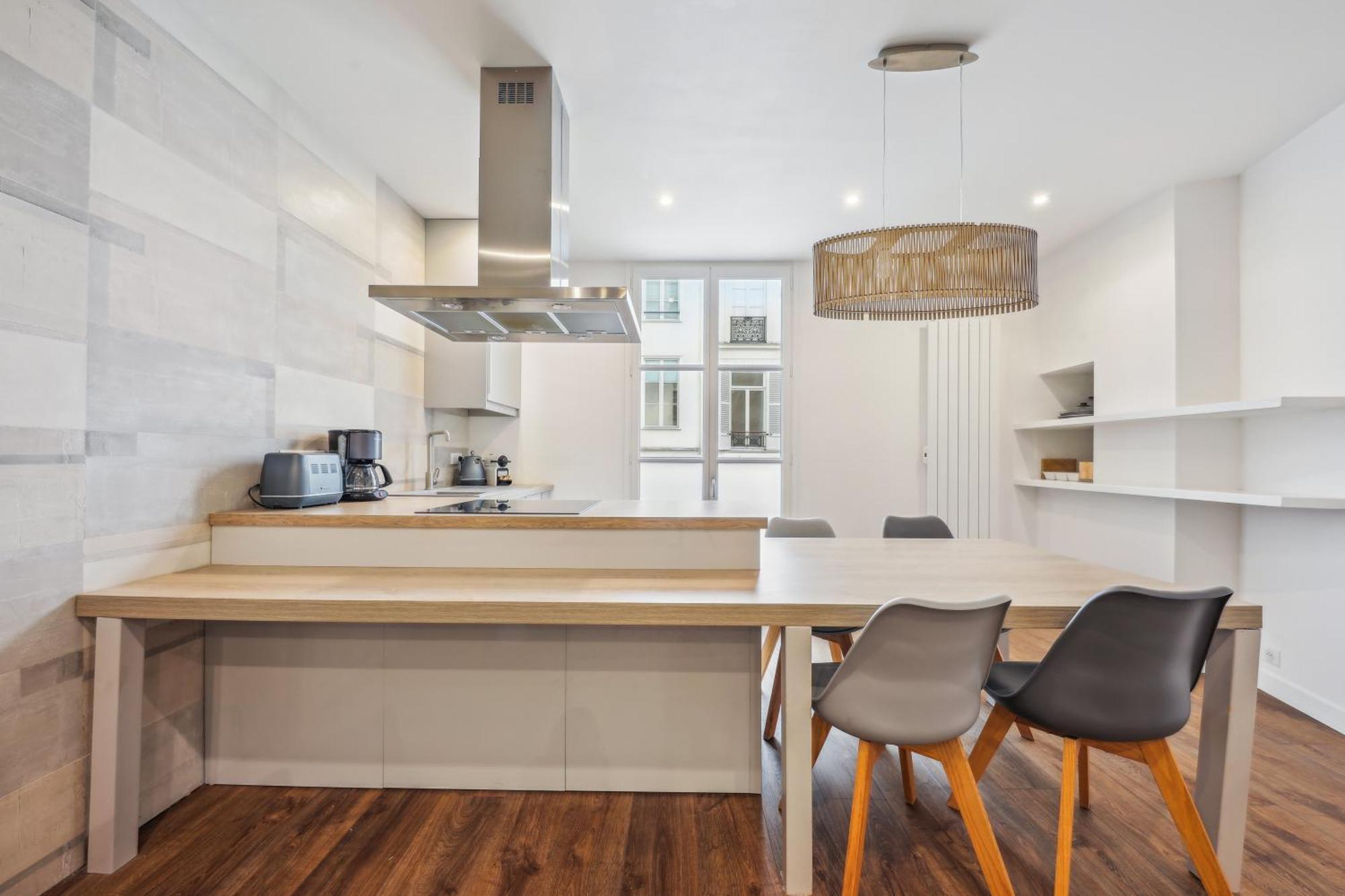Apartment Et Lumineux En Plein Coeur De Paris
