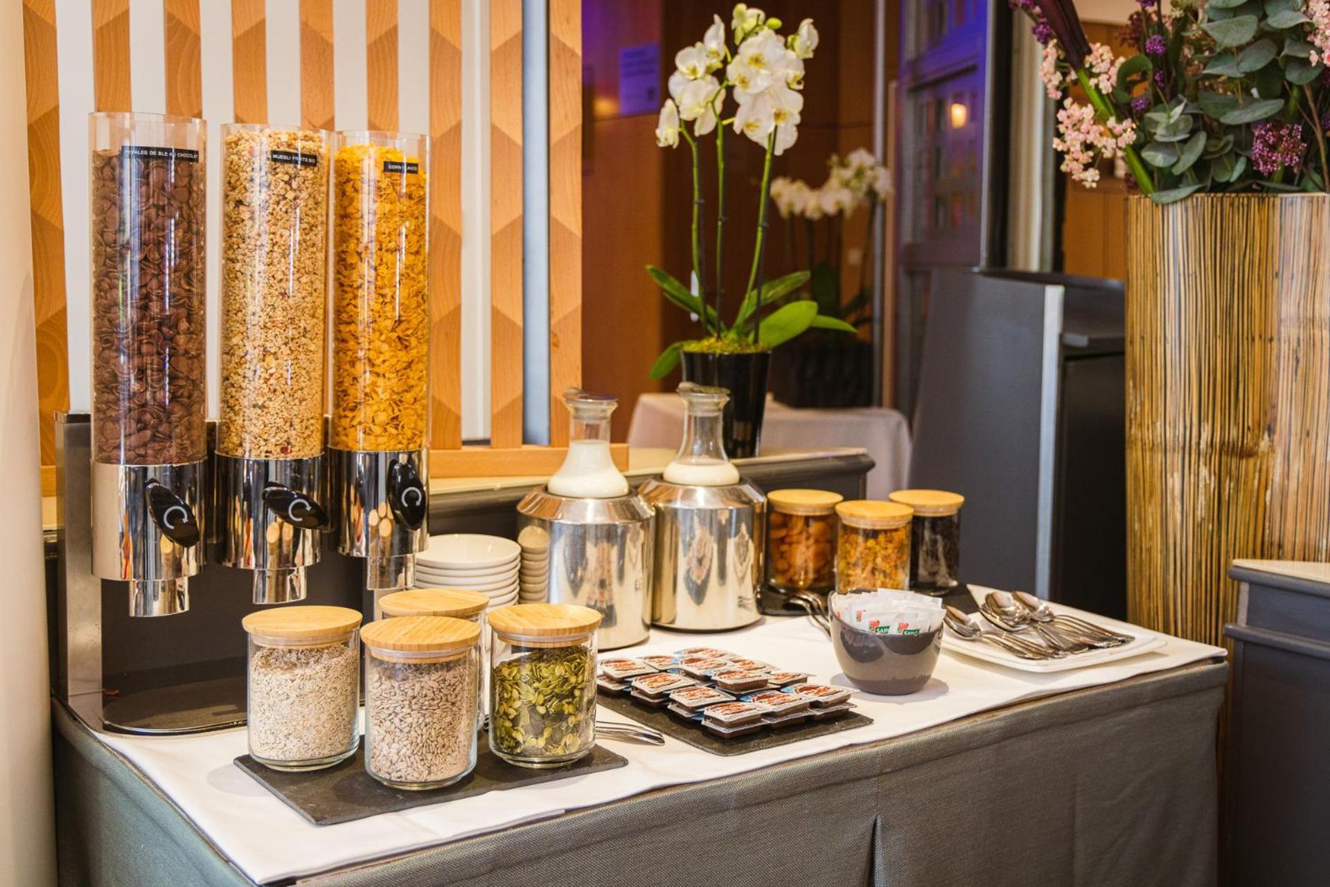 Ampere Hotel Paris