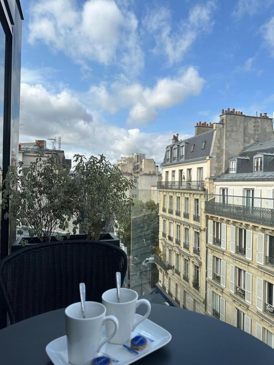 Card 4* Paris