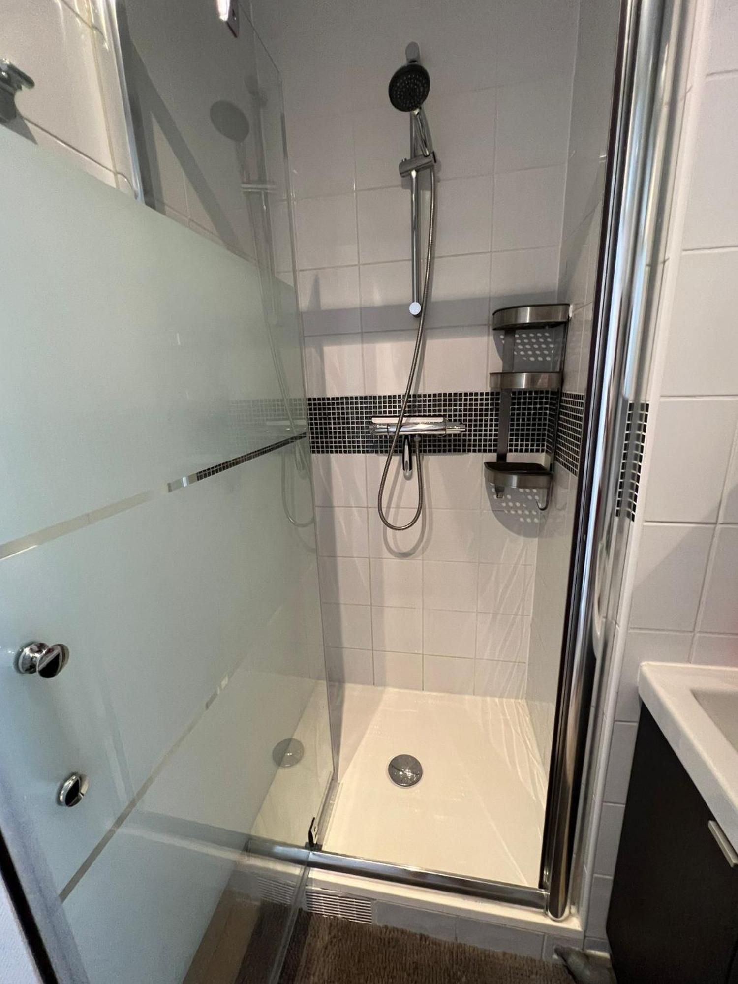 Appartement Moderne Au Coeur De Batignolles *
