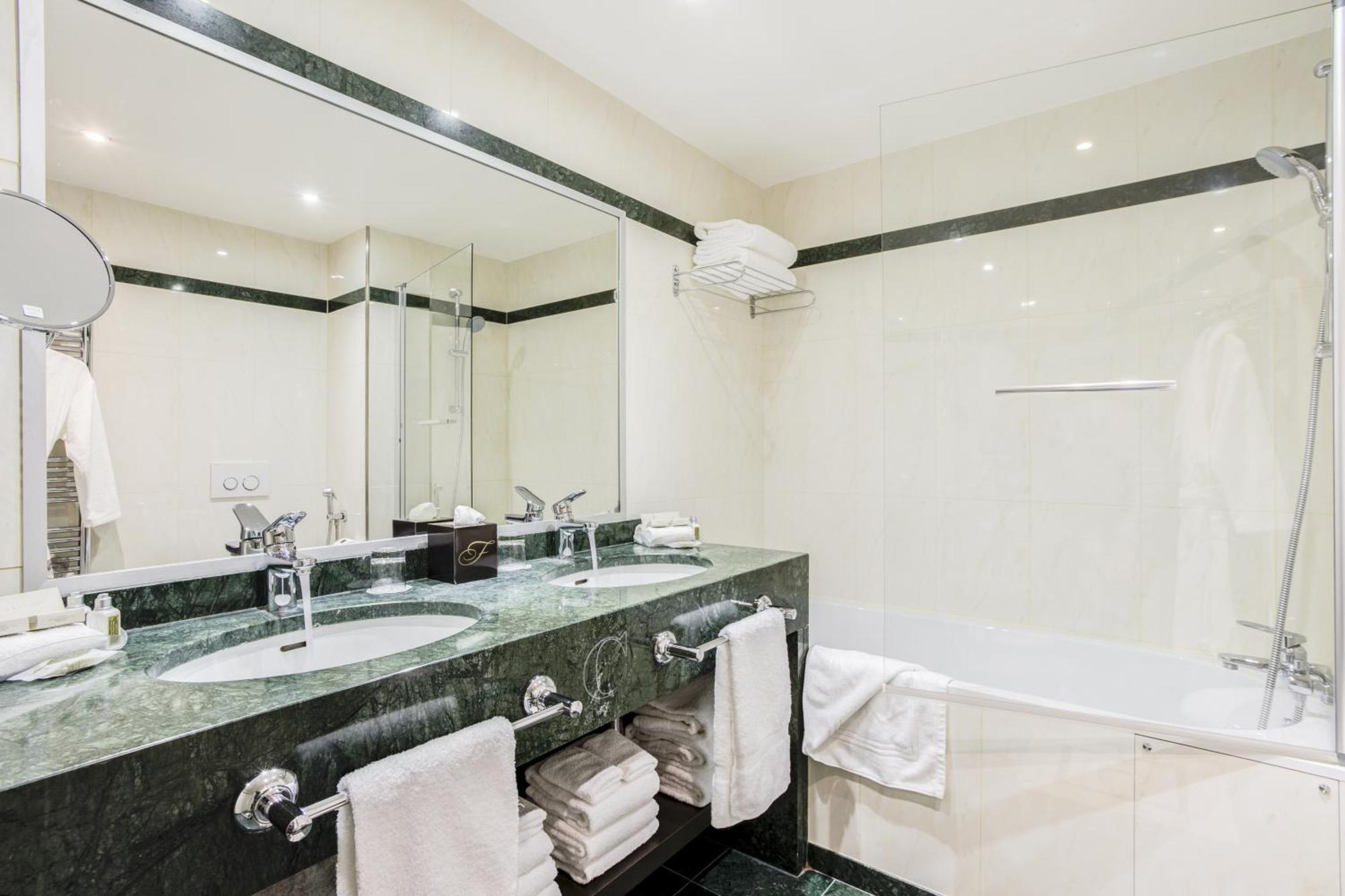 Hotel Fraser Le Claridge Champs-elysees 5*