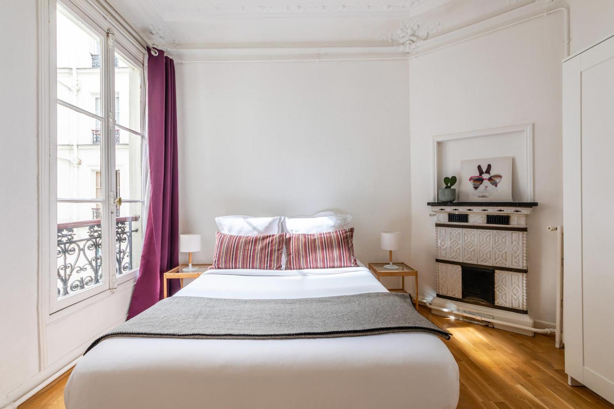 Apartment Bergere Paris