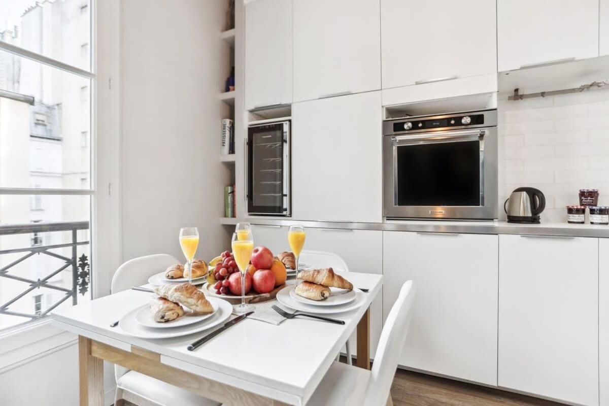Eiffel Tower - Cityapartmentstay Apartment