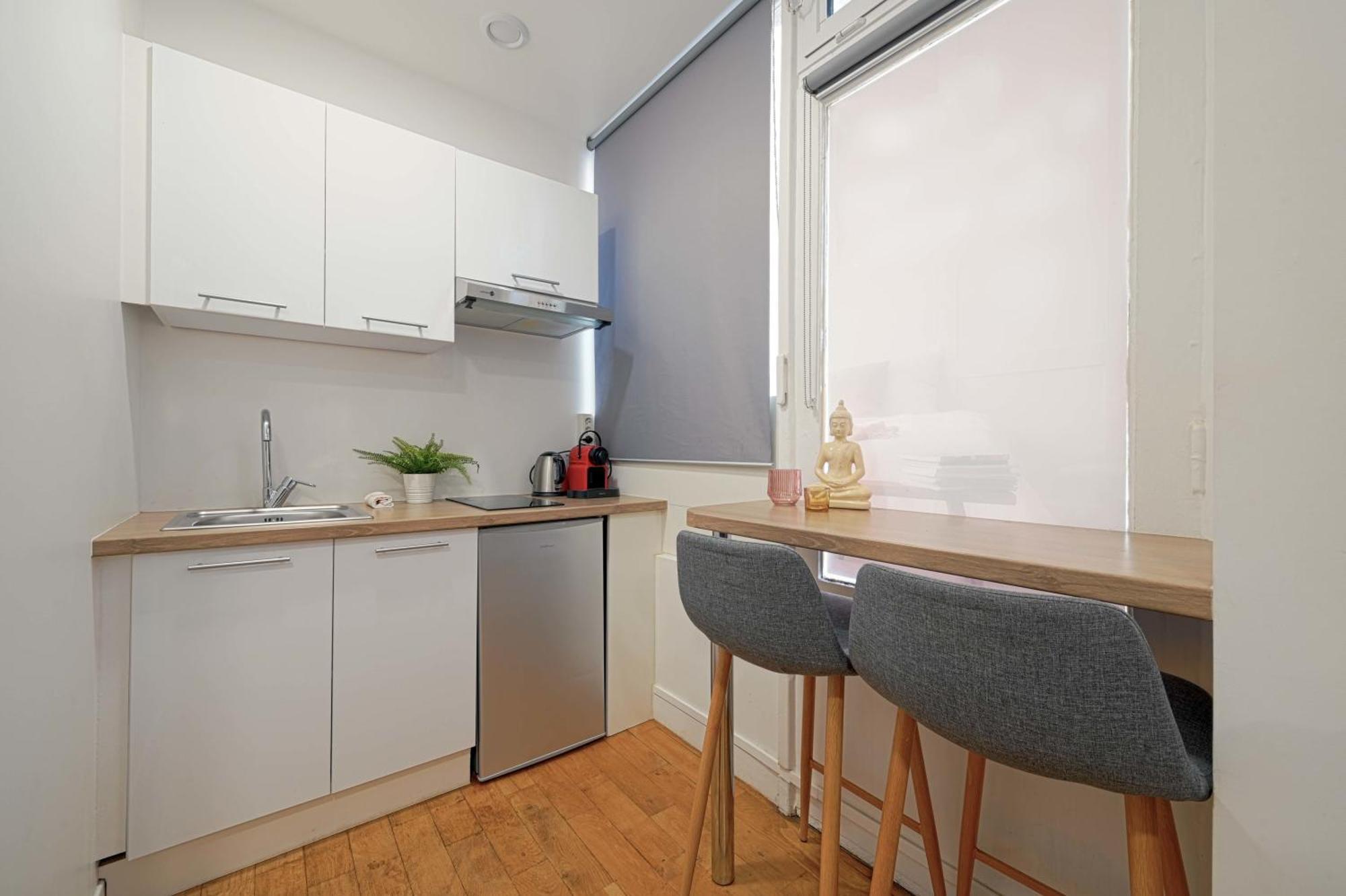 Modern Fully Renovated