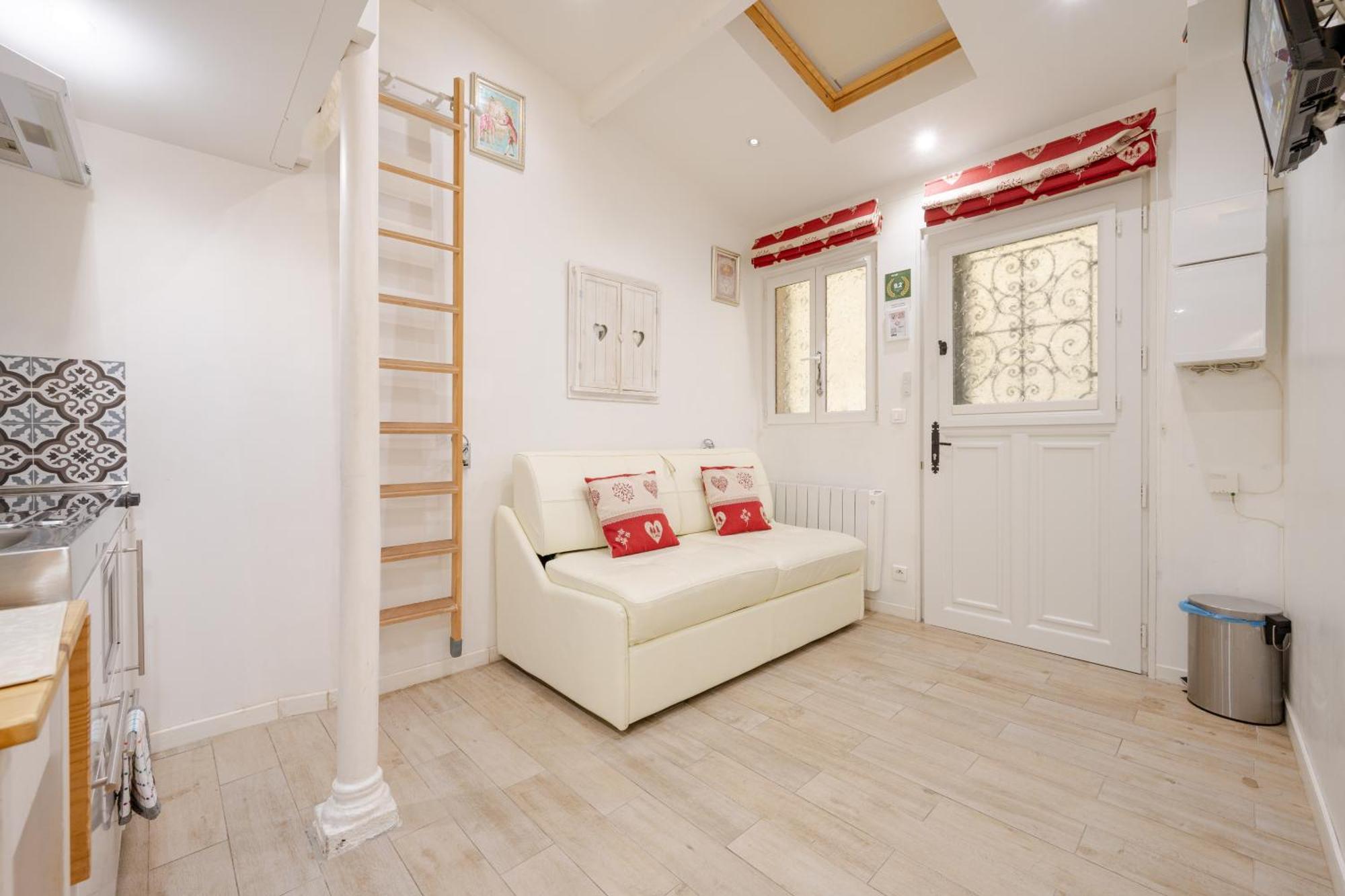 Appartement Superb Tiny House In Heart Of 1st! Paris