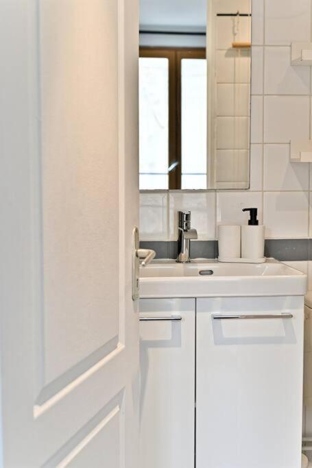 Paisible Et Rivoli Apartment