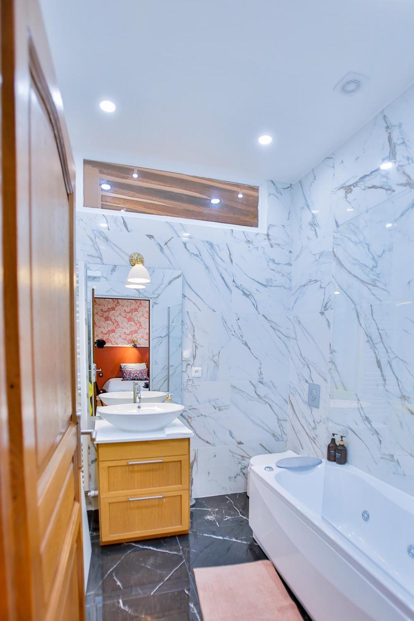 Marais 4 Bedrooms New