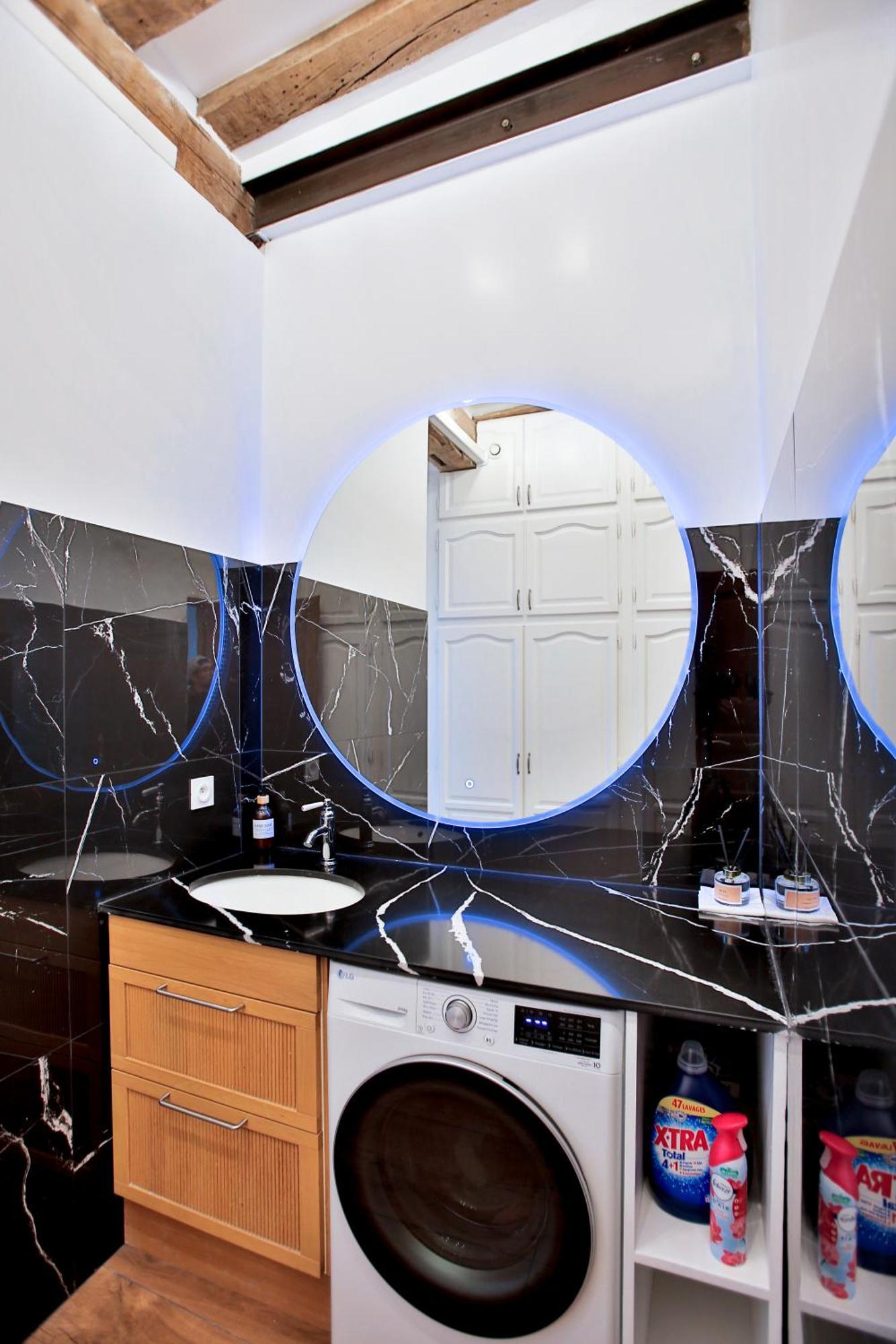 Marais 4 Bedrooms New * Paris