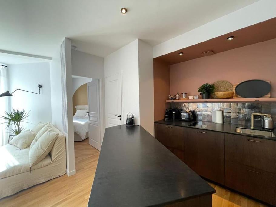 Apartment Marais - Bright One-bedroom Decorated With Taste Paris