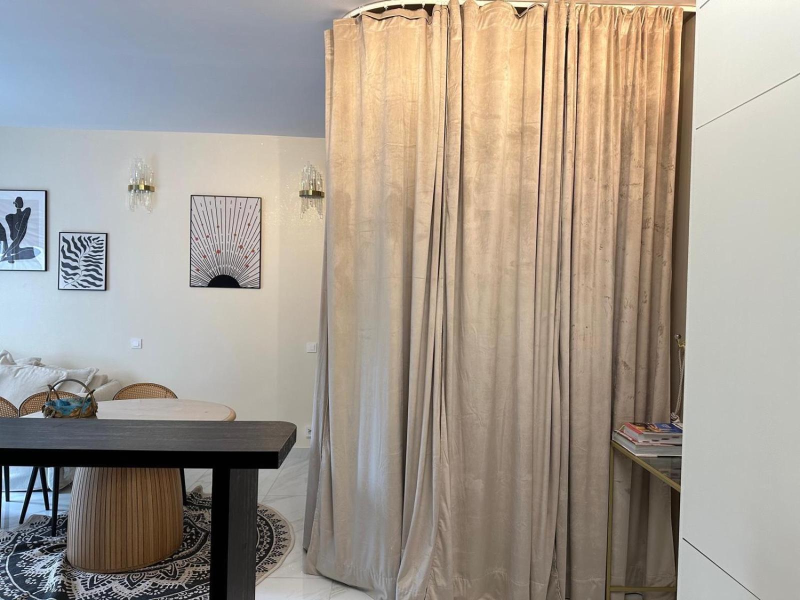 21a Marechal Foch Avenue Champs-elysees Appartement *