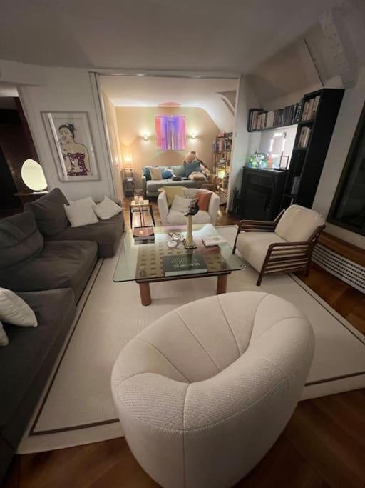 New Rbnb Eiffel Tower Rooftop 360 Terrace View And Parking Apartment Paris