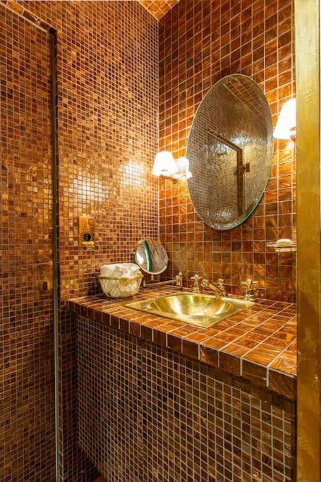 Apartment New Rbnb Eiffel Tower Rooftop 360 Terrace View And Parking Paris