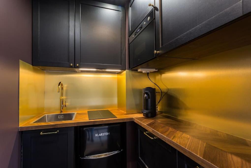 New Rbnb Eiffel Tower Rooftop 360 Terrace View And Parking Apartment