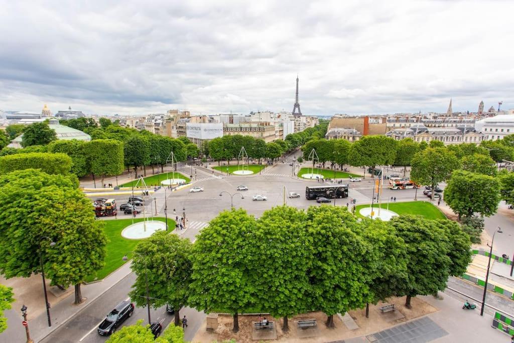 New Rbnb Eiffel Tower Rooftop 360 Terrace View And Parking Apartment