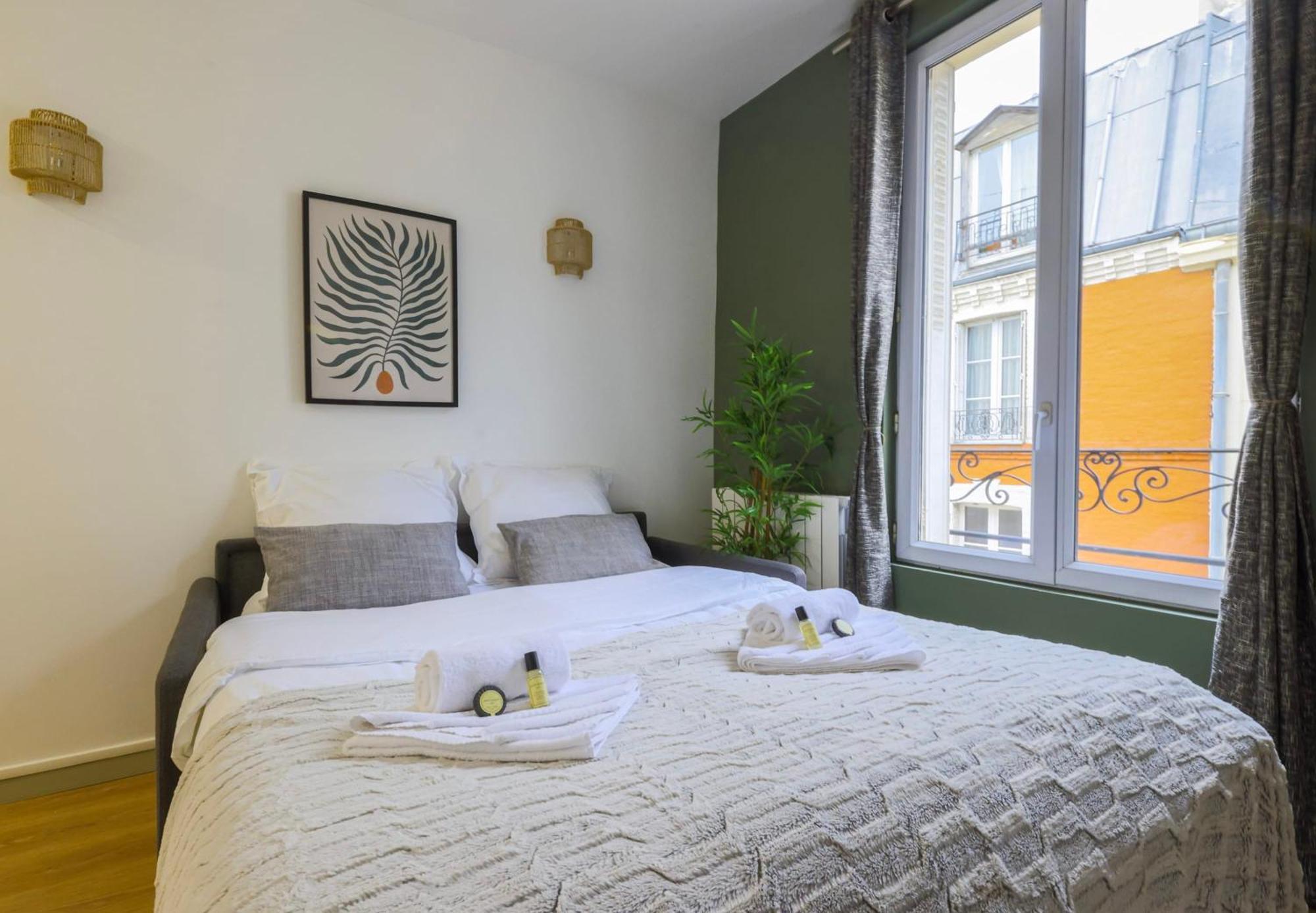 1592 Opera District Comfortable Retreat *