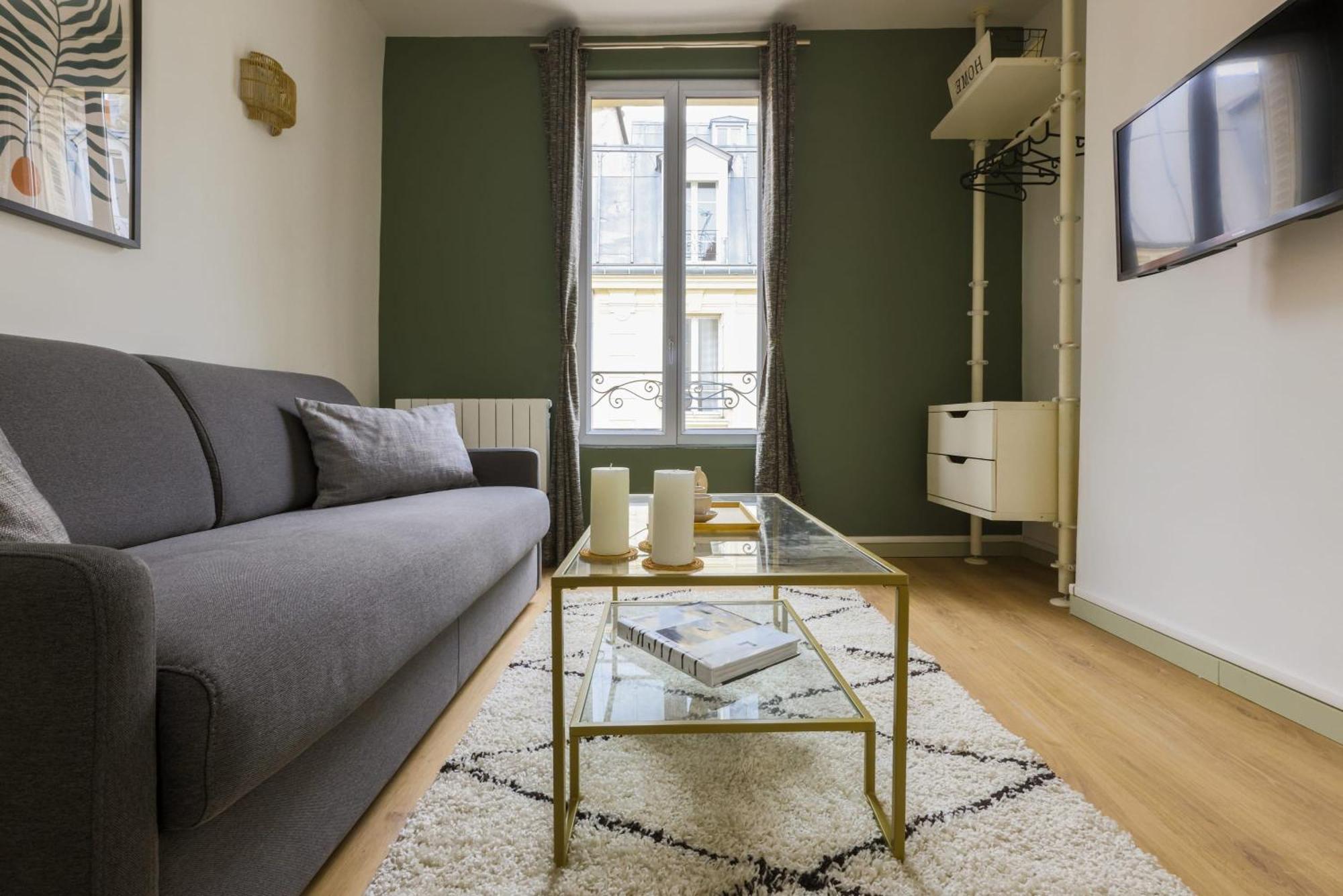 1592 Opera District Comfortable Retreat Apartment