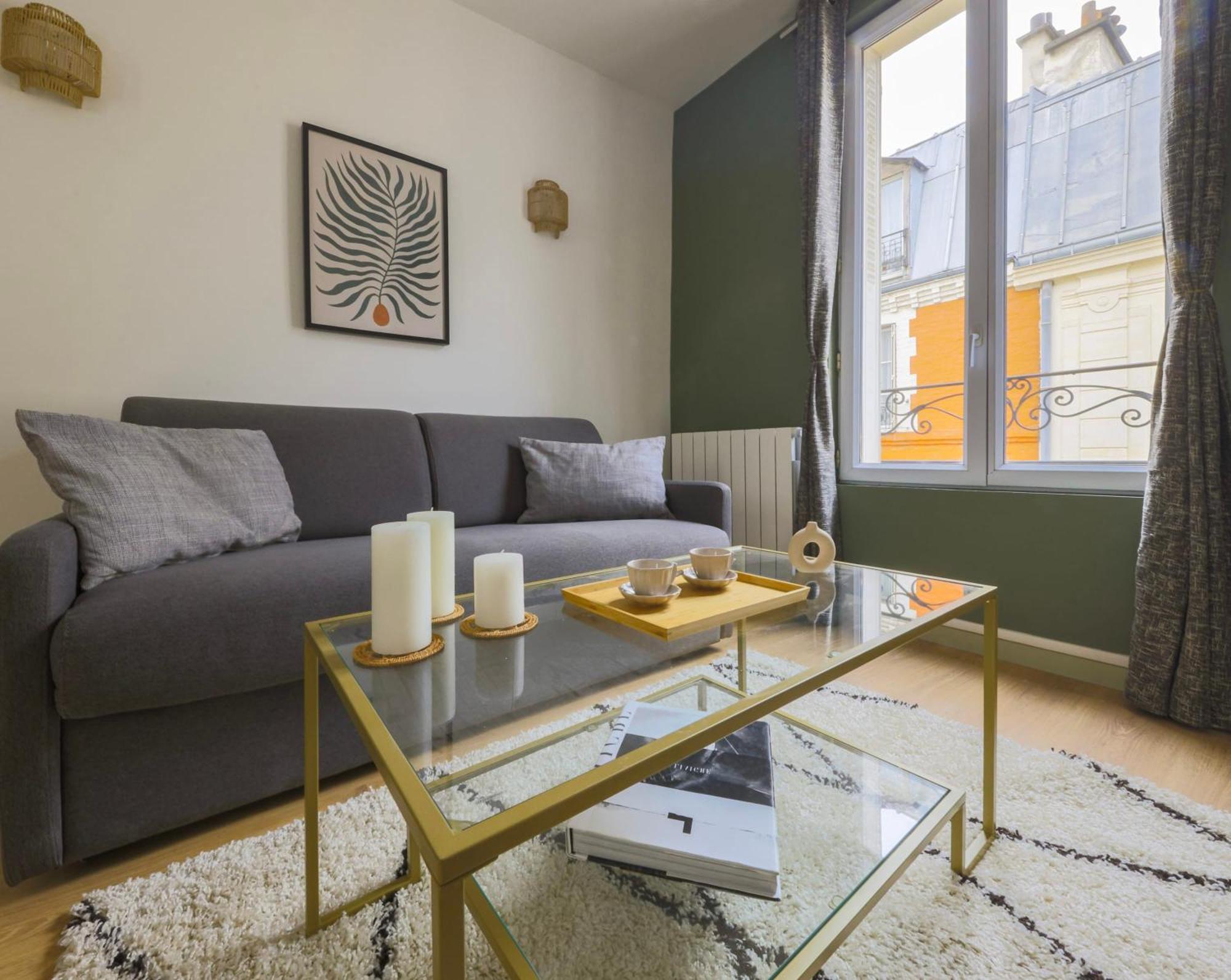 1592 Opera District Comfortable Retreat *