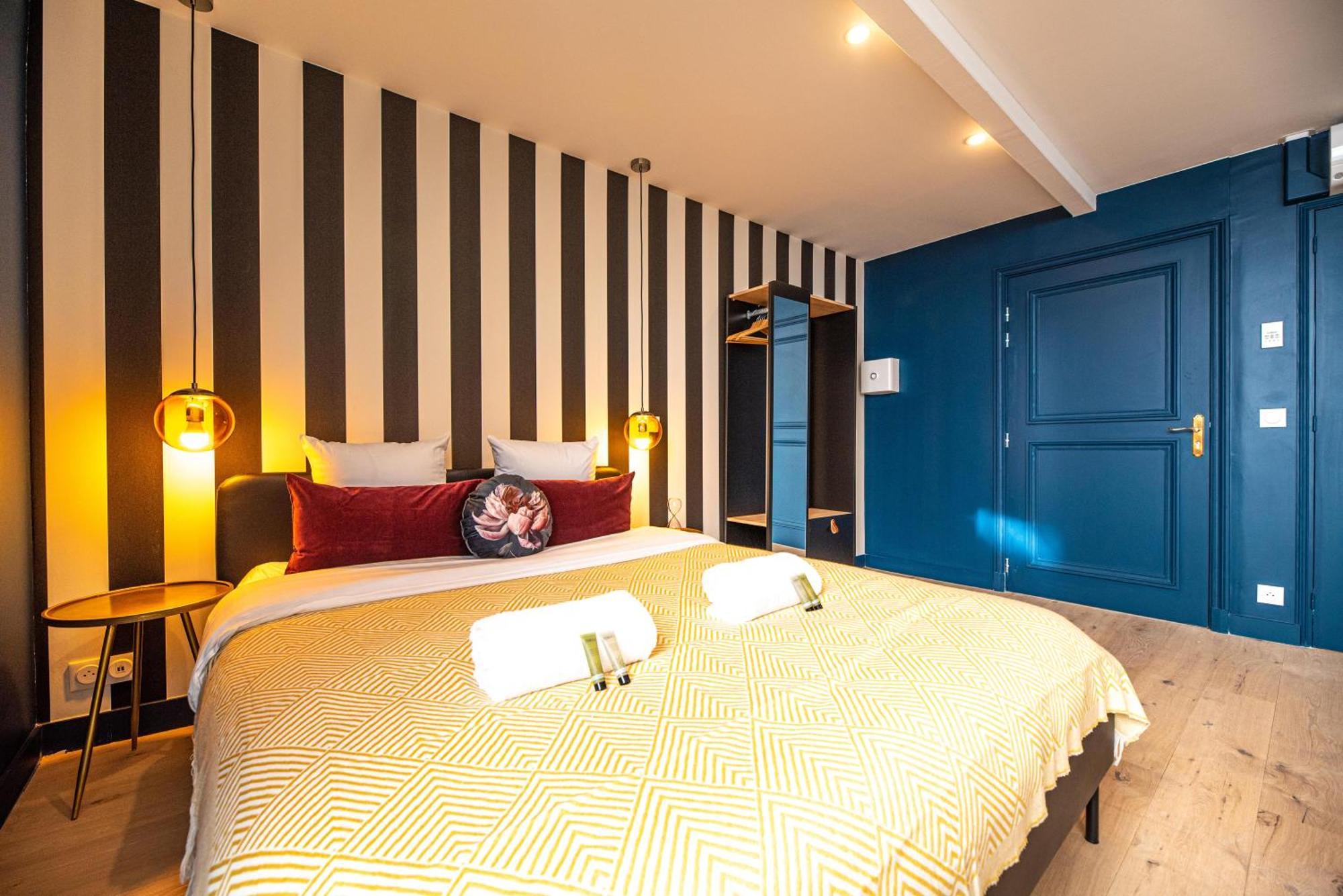 Monsieur Pigalle Apartment *